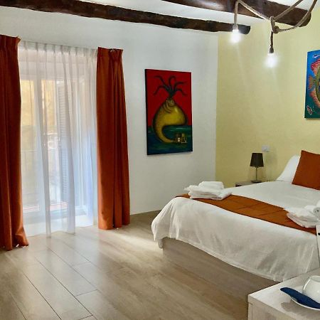 'A Room De' Scugnizzi Napels Buitenkant foto
