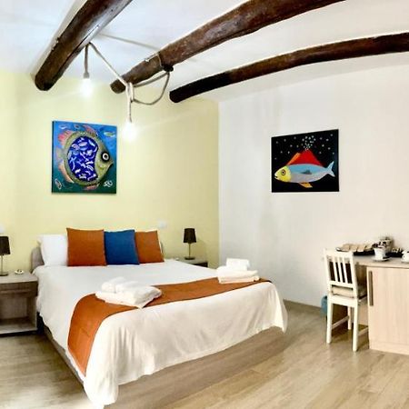 'A Room De' Scugnizzi Napels Buitenkant foto