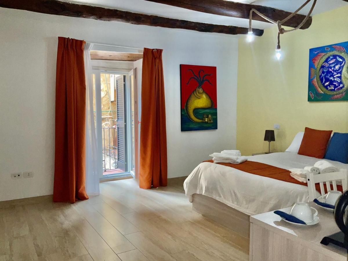 'A Room De' Scugnizzi Napels Buitenkant foto