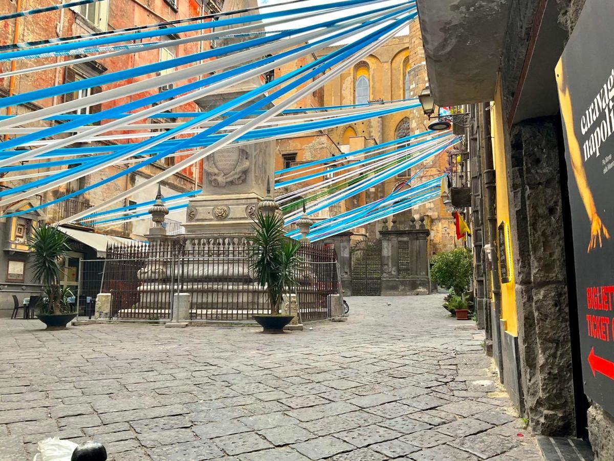 'A Room De' Scugnizzi Napels Buitenkant foto