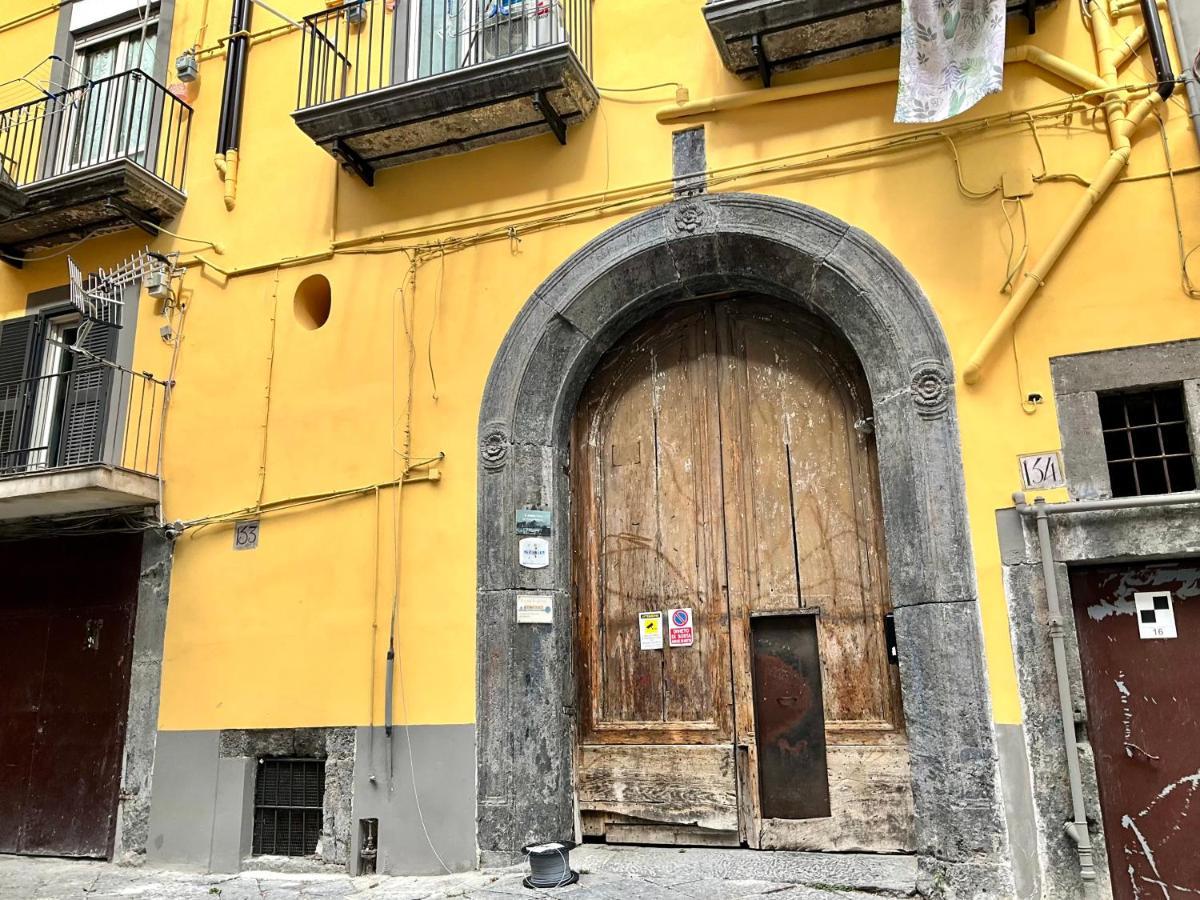 'A Room De' Scugnizzi Napels Buitenkant foto