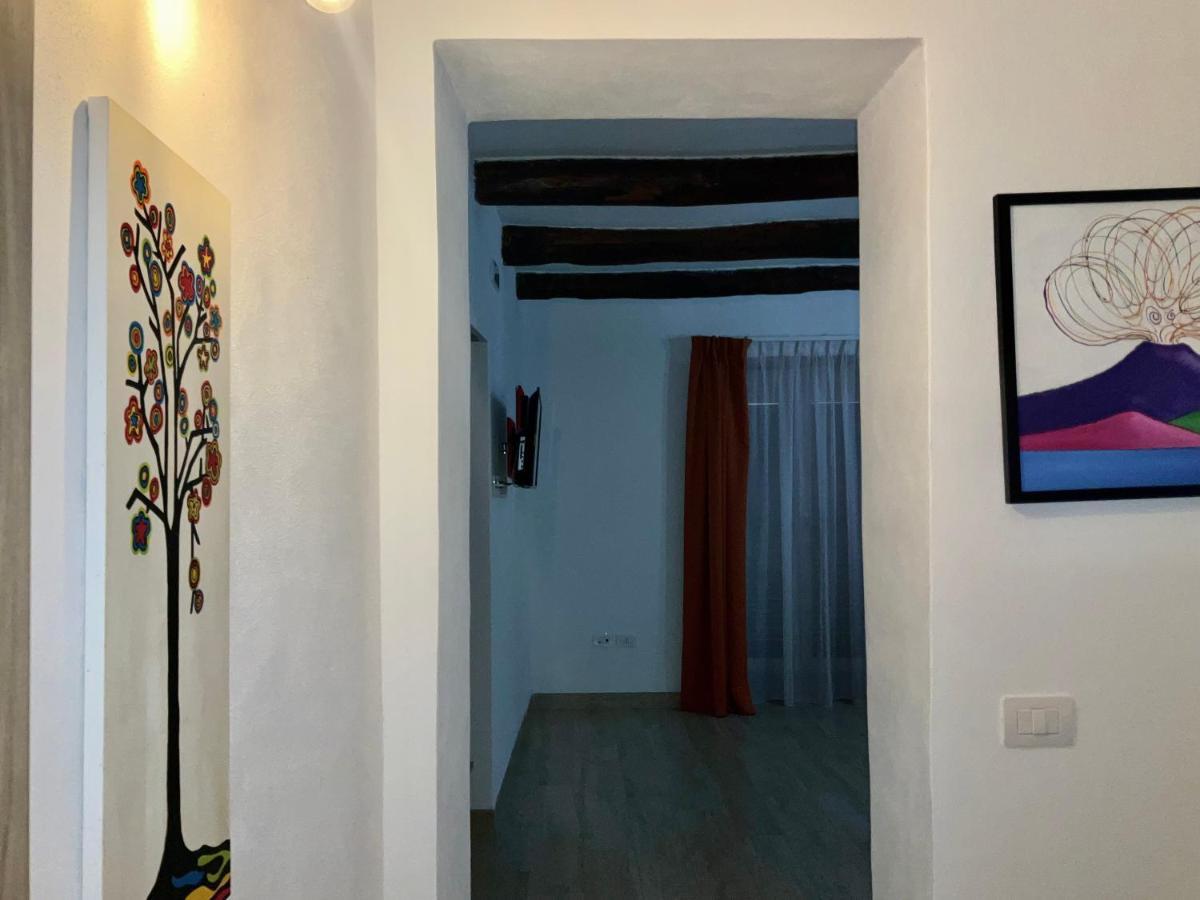 'A Room De' Scugnizzi Napels Buitenkant foto