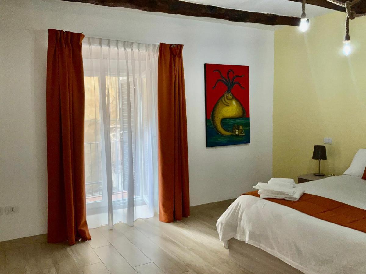 'A Room De' Scugnizzi Napels Buitenkant foto