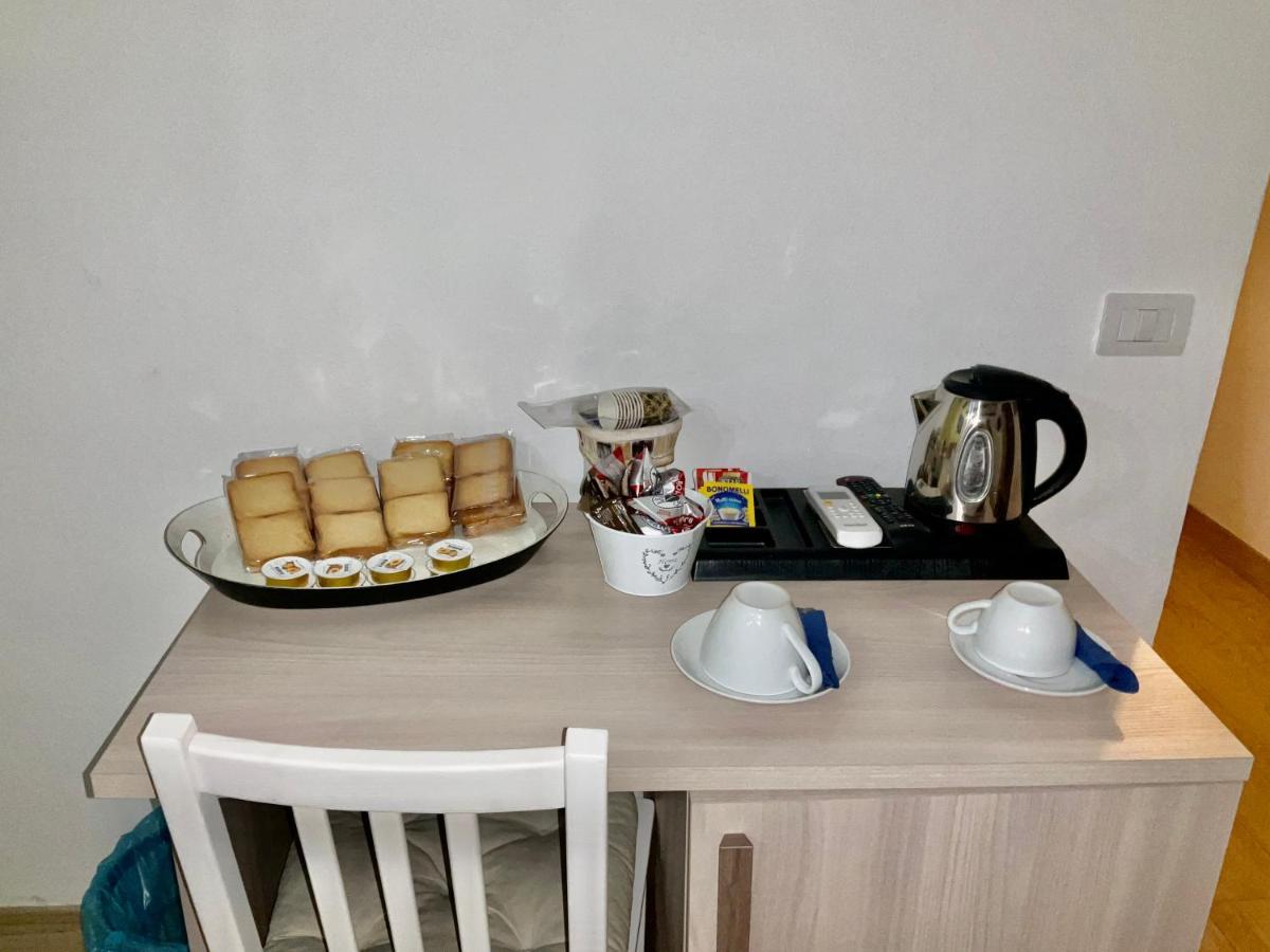 'A Room De' Scugnizzi Napels Buitenkant foto