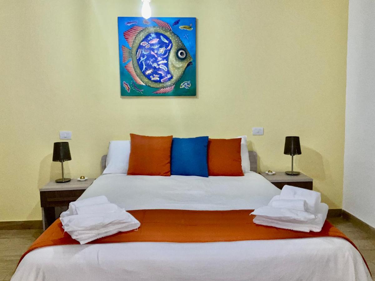 'A Room De' Scugnizzi Napels Buitenkant foto