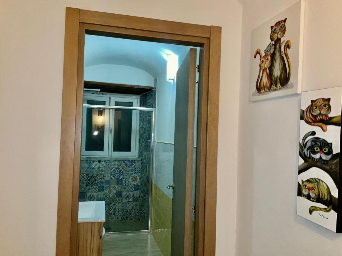 'A Room De' Scugnizzi Napels Buitenkant foto