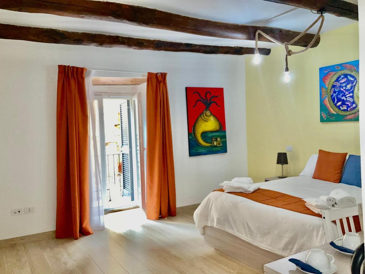 'A Room De' Scugnizzi Napels Buitenkant foto